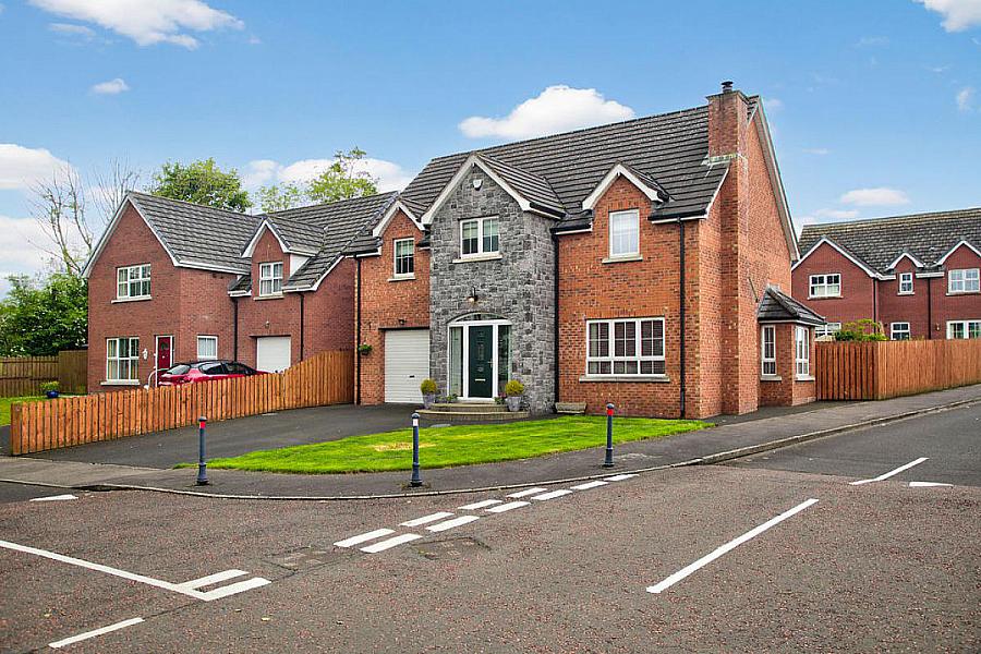 17 Moorfields, Ballybogy