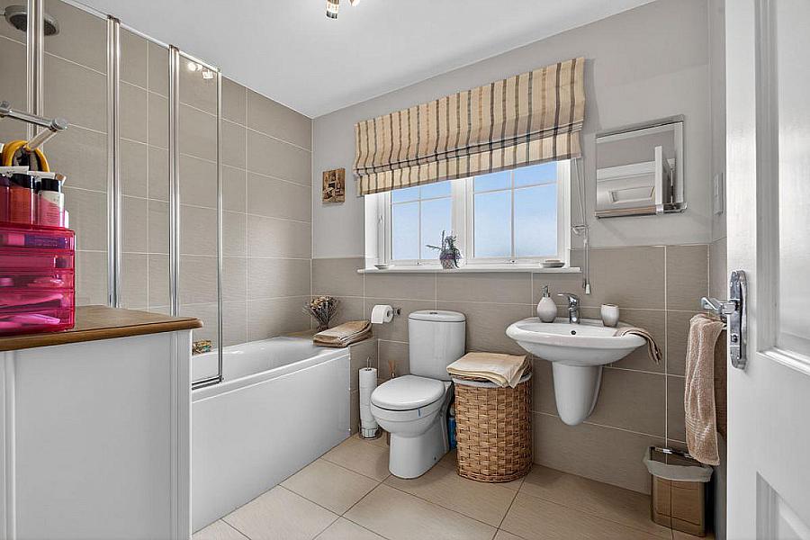17 Moorfields, Ballybogy