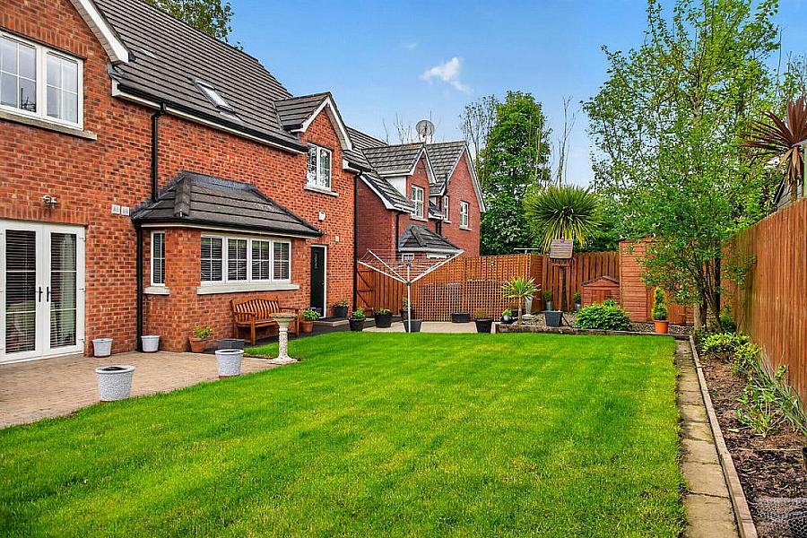 17 Moorfields, Ballybogy