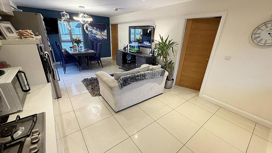 21 Knockbracken Drive