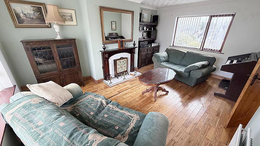 5 Eastburn Crescent