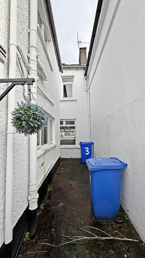 40 Captain Street Upper