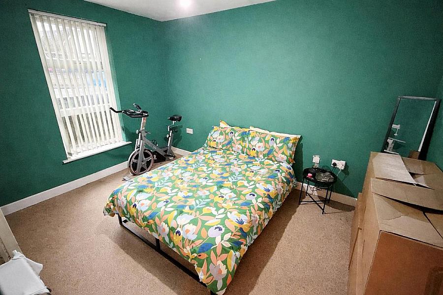 27 Irish Society Court