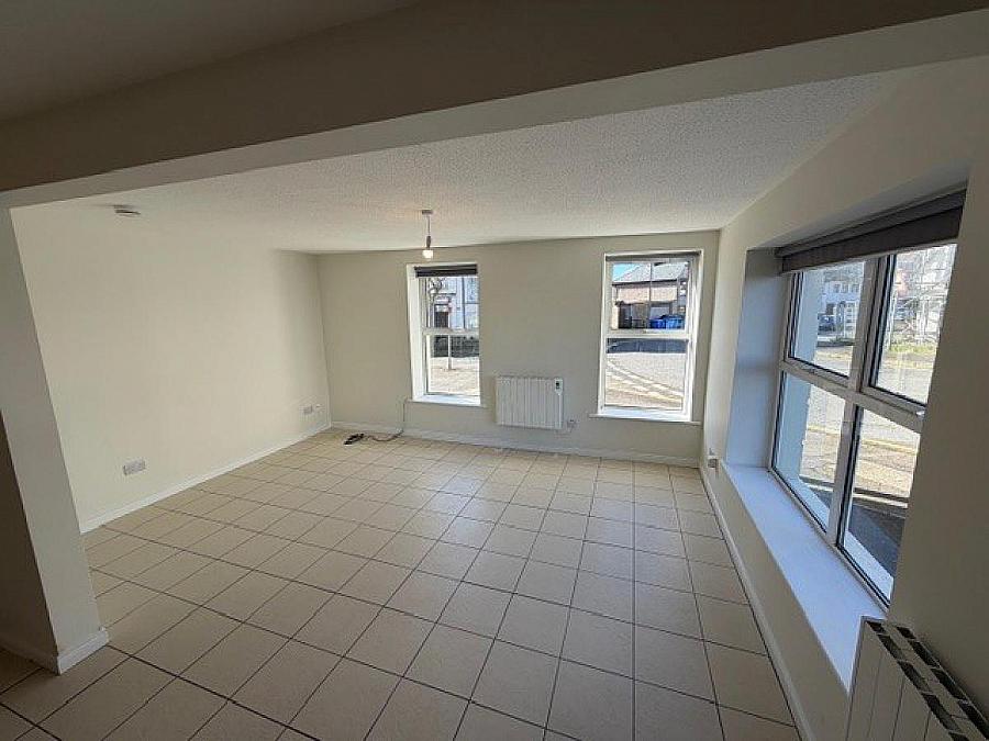 41A, Captain Street Lower