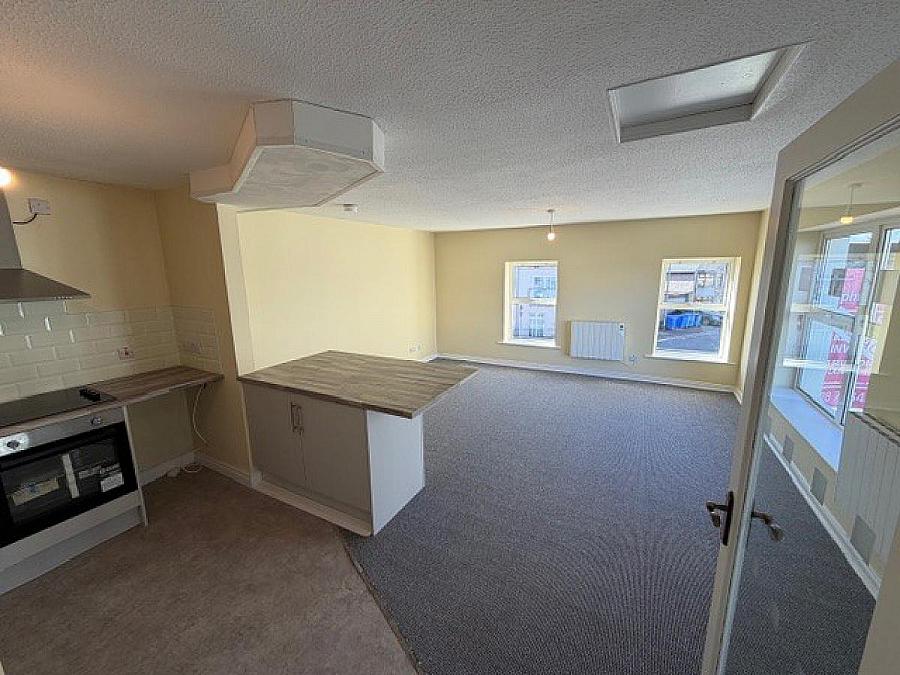 41B, Captain Street Lower