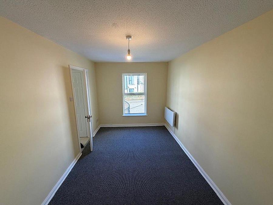 41B, Captain Street Lower