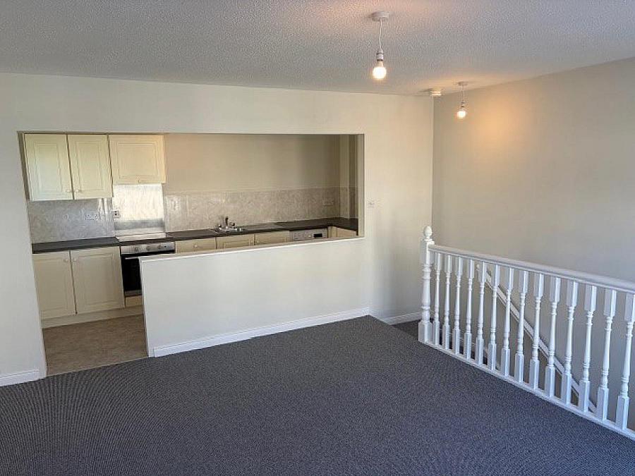 41C, Captain Street Lower