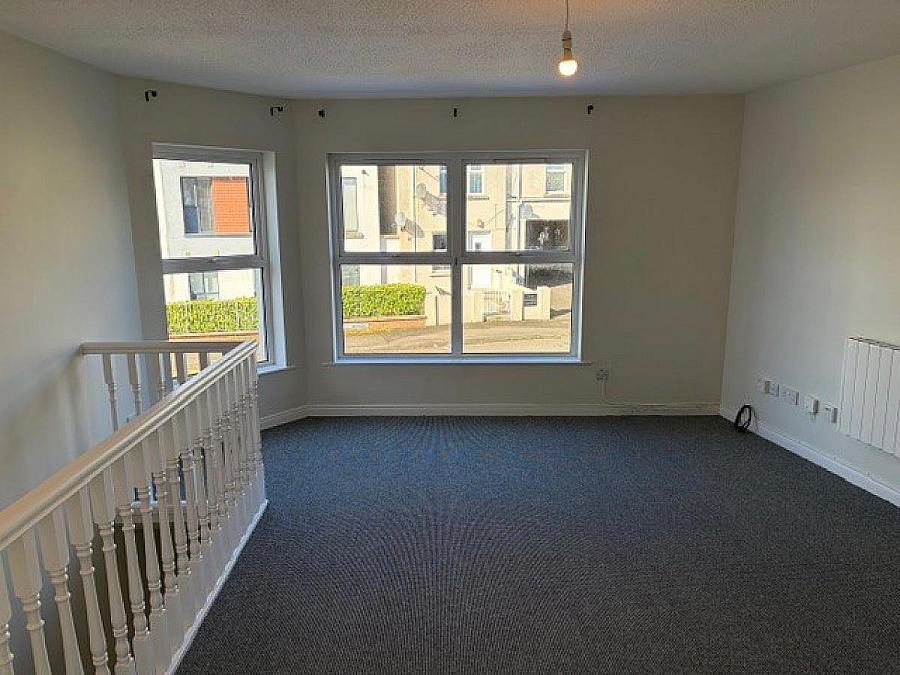 41C, Captain Street Lower