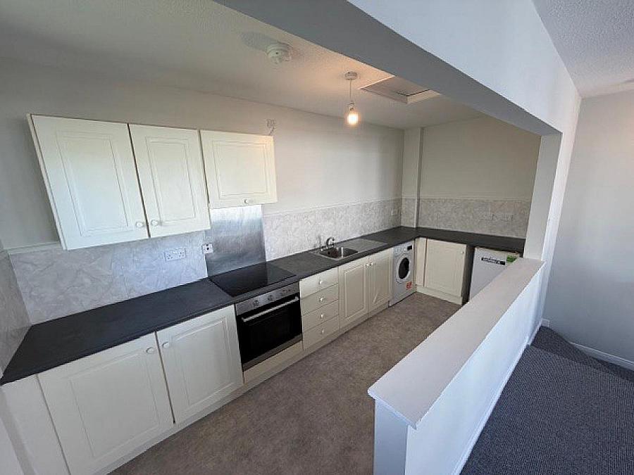 41C, Captain Street Lower