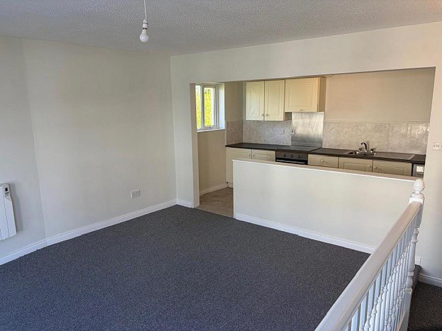 41C, Captain Street Lower