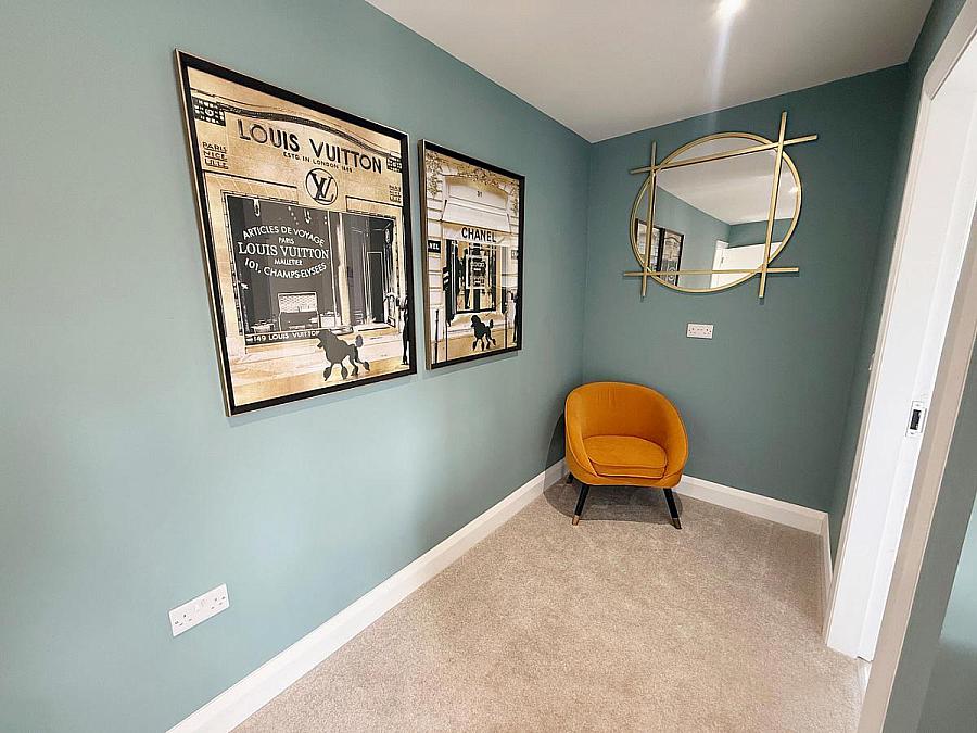 326 Henley Hall, Mountsandel