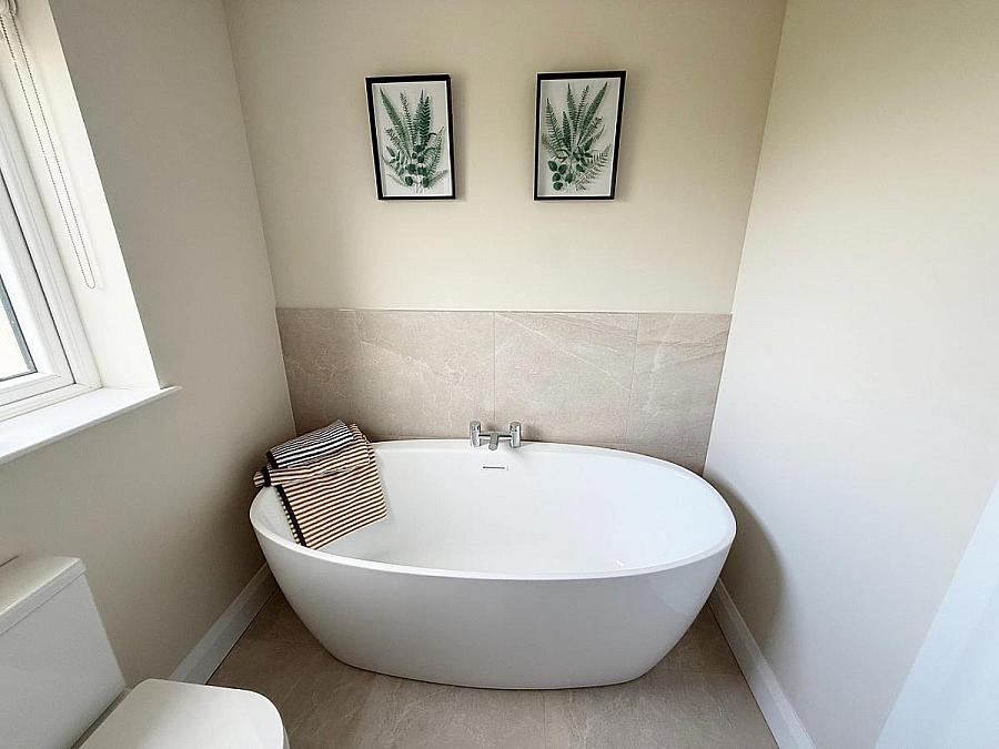 326 Henley Hall, Mountsandel