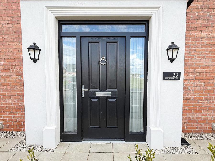 326 Henley Hall, Mountsandel