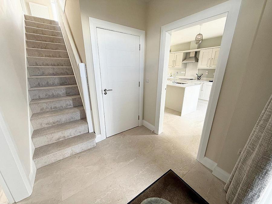 326 Henley Hall, Mountsandel