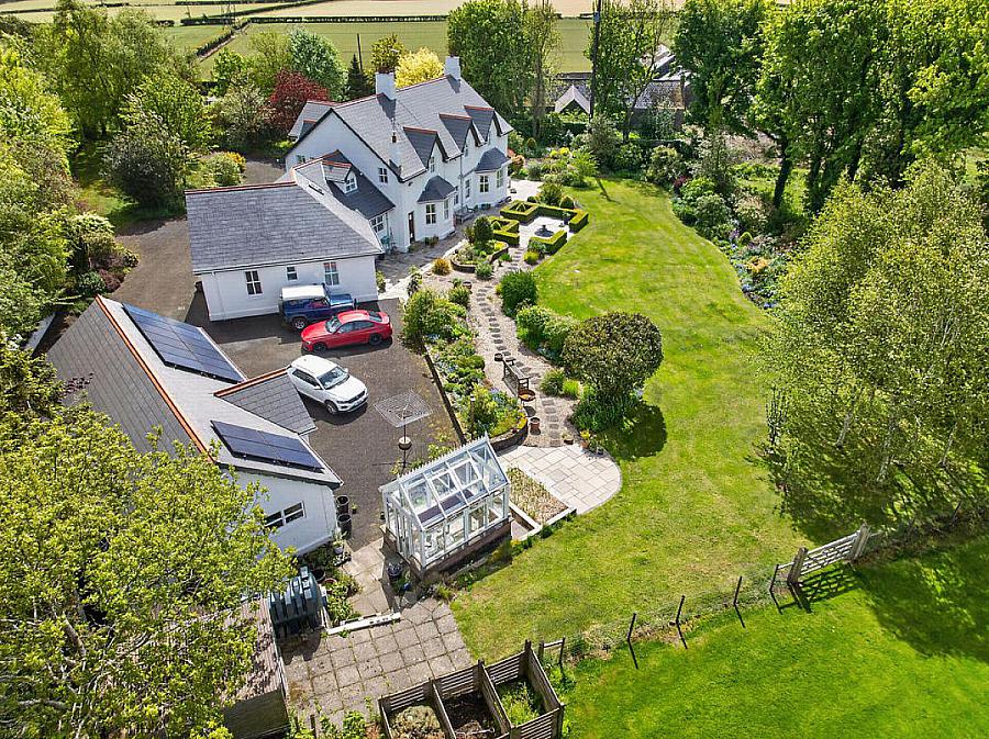 9 Macleary Road