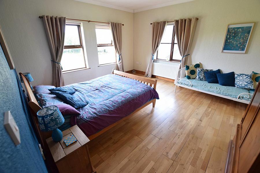 44 Glebe Road