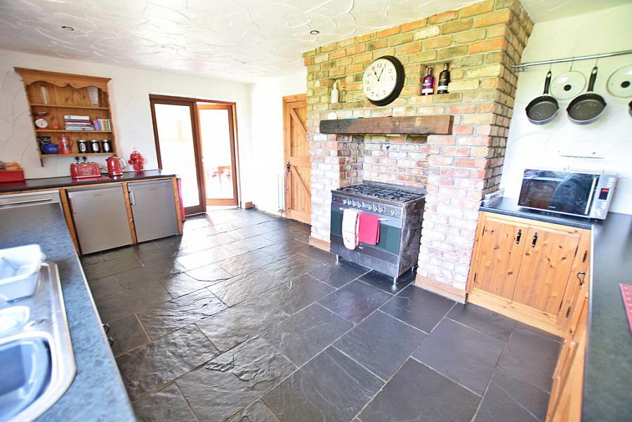 44 Glebe Road