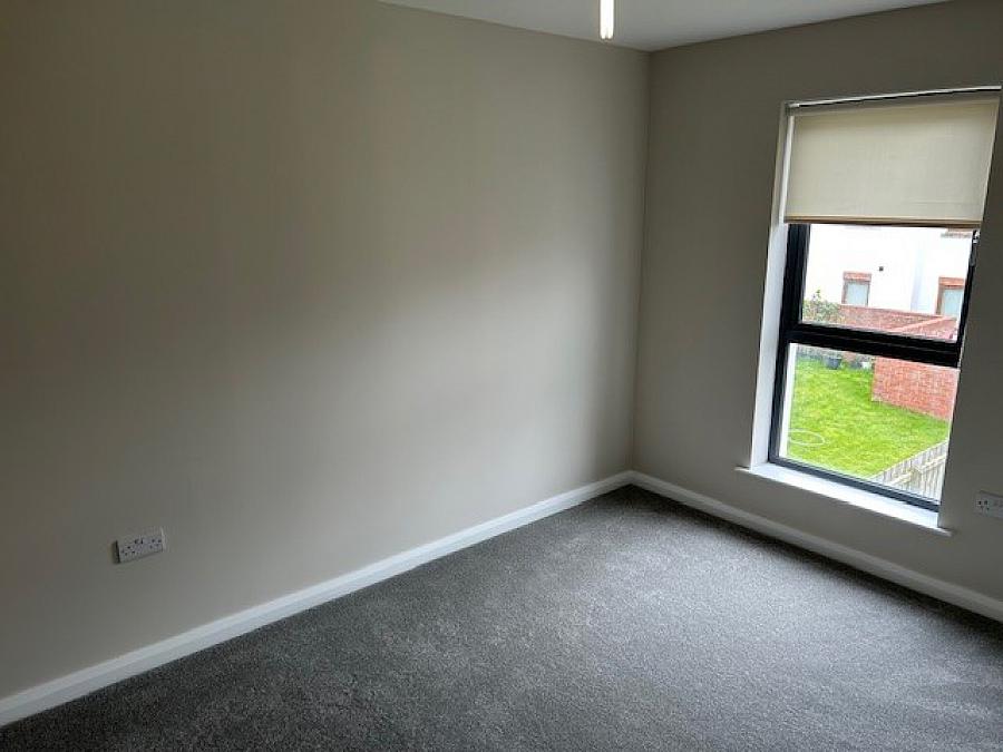 8 Galvally Close