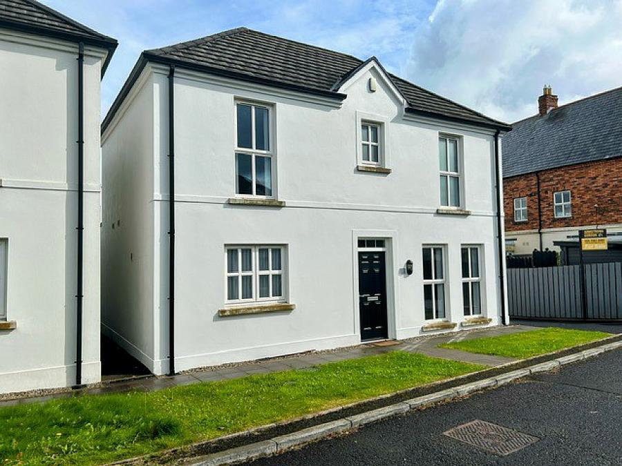 12 Shell Hill Court