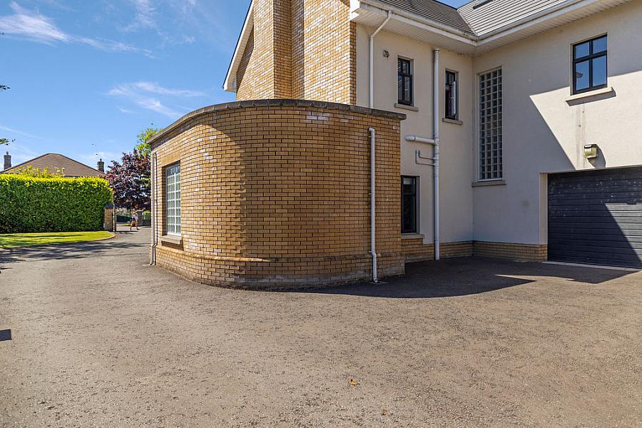 100a Lodge Road