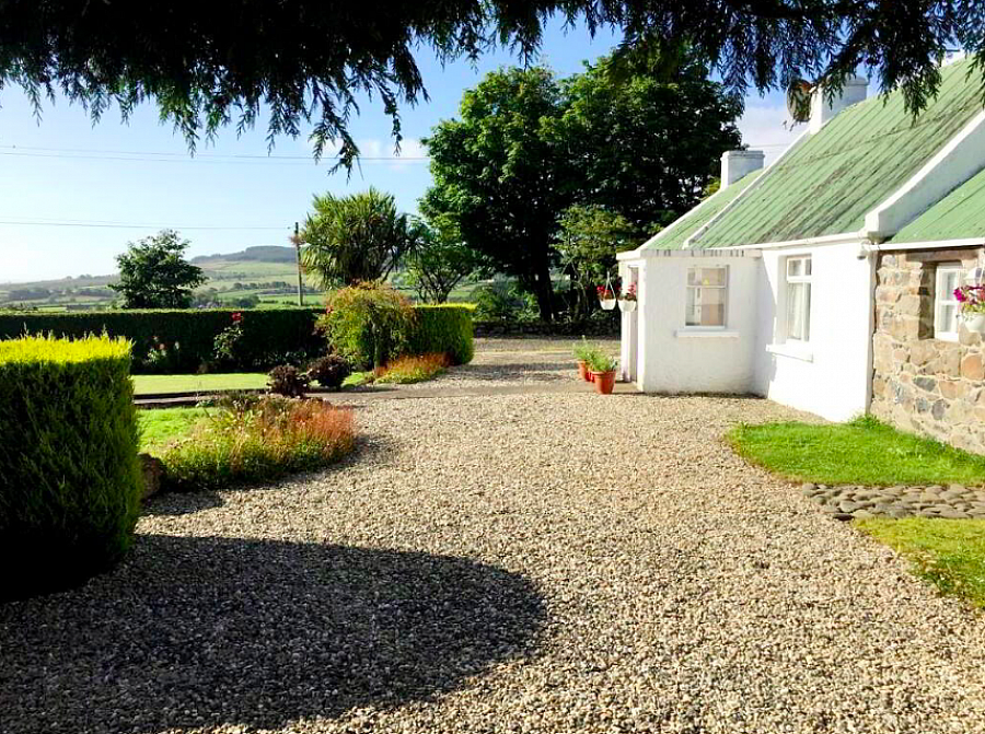 15 Altikeeragh Lane