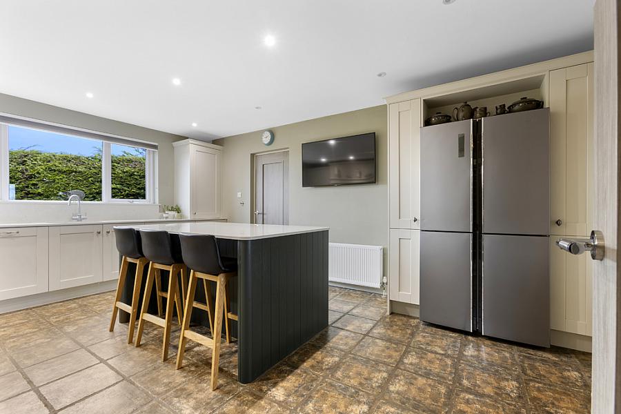 4 Knocklynn Manor