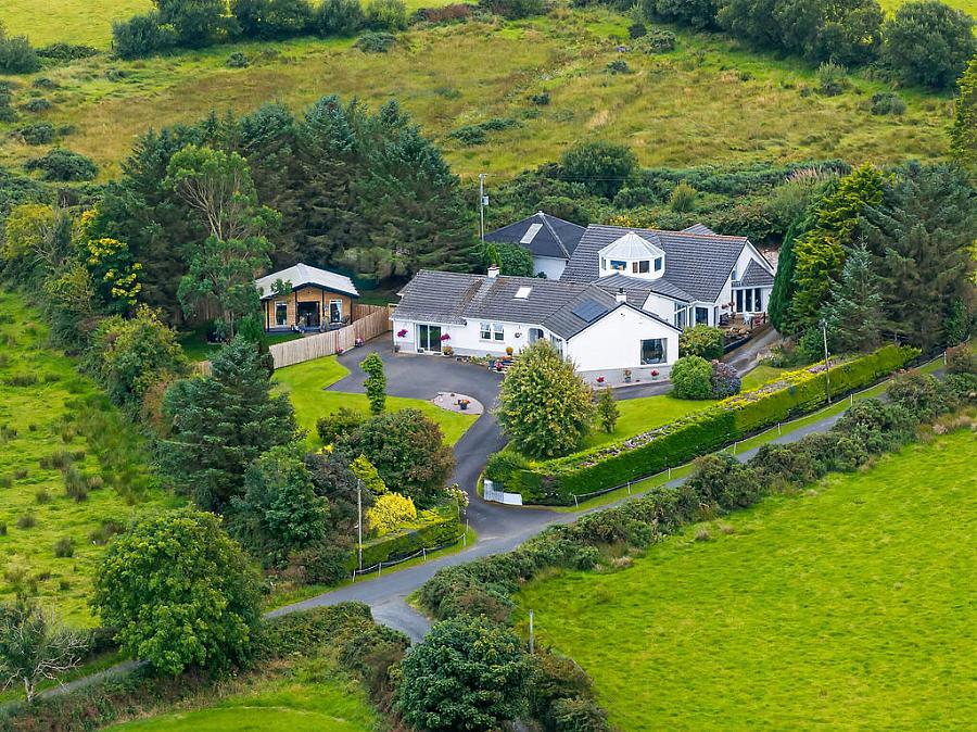 24 Artidillon Road 24 Artidillon Road