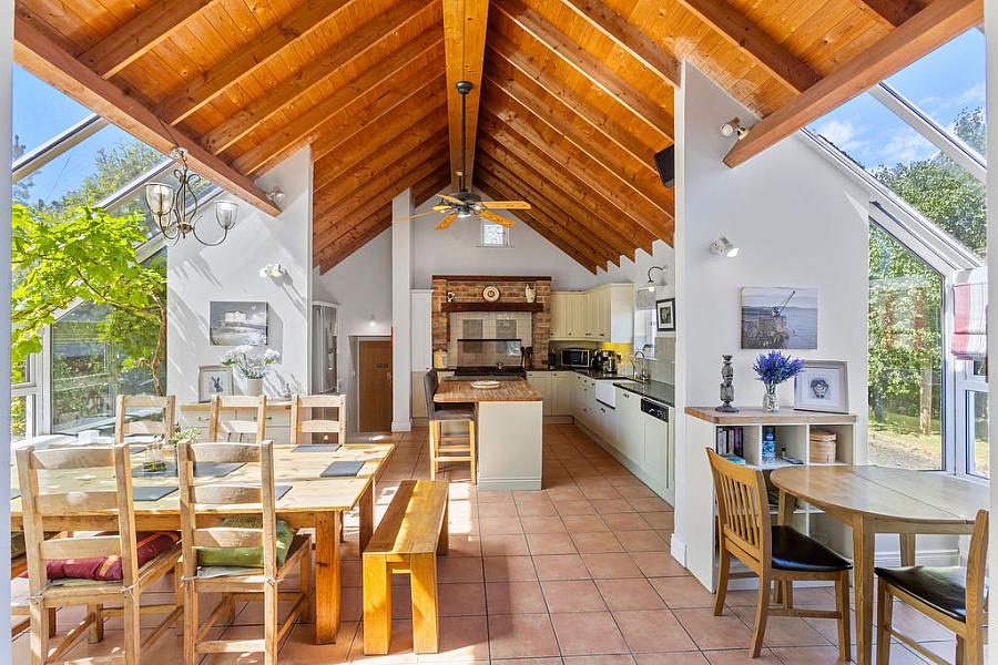 Eala Lodge, 48 Glebe Road Castlerock