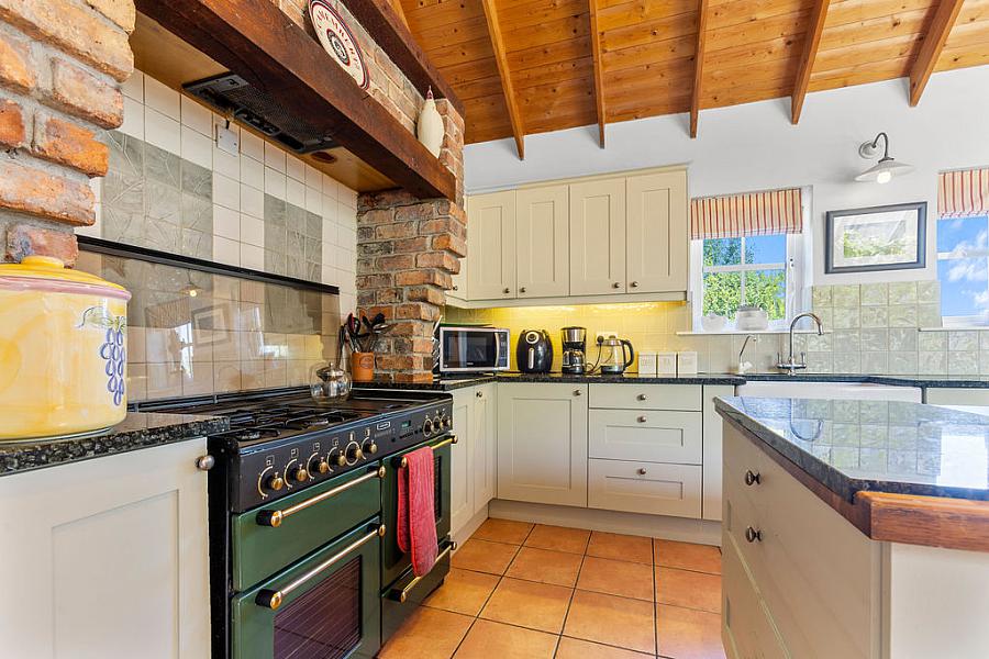 Eala Lodge, 48 Glebe Road Castlerock