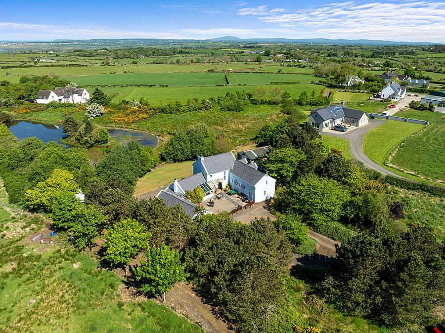 Eala Lodge, 48 Glebe Road Castlerock