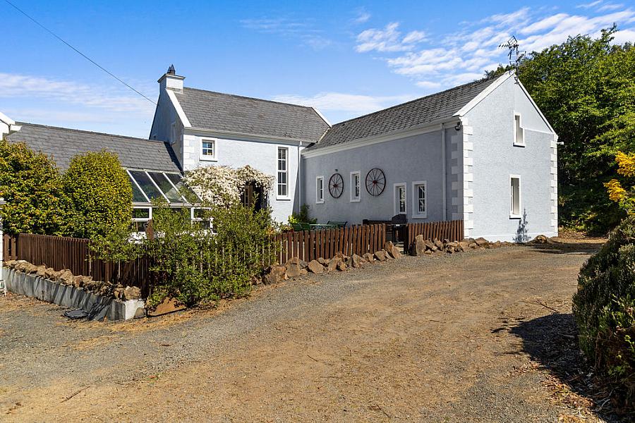 Eala Lodge, 48 Glebe Road Castlerock