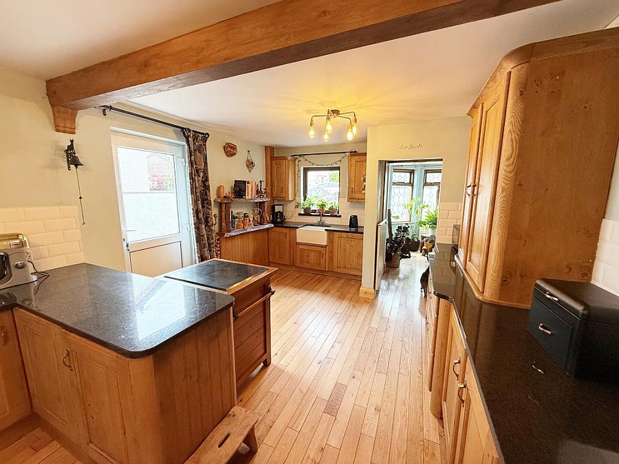 48 Freehall Road