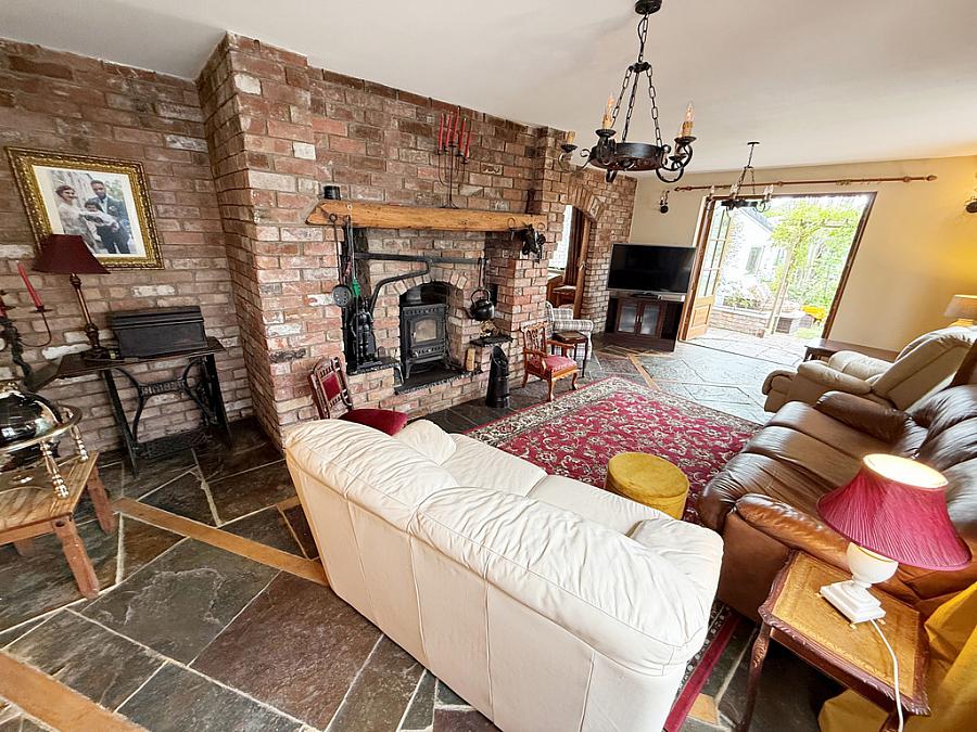 48 Freehall Road