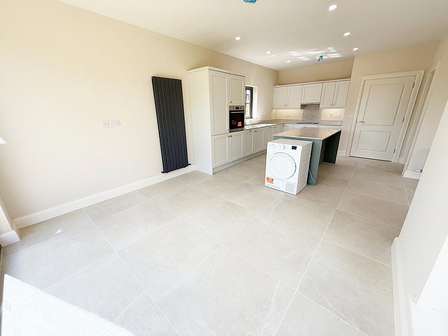 19 Earls Gate