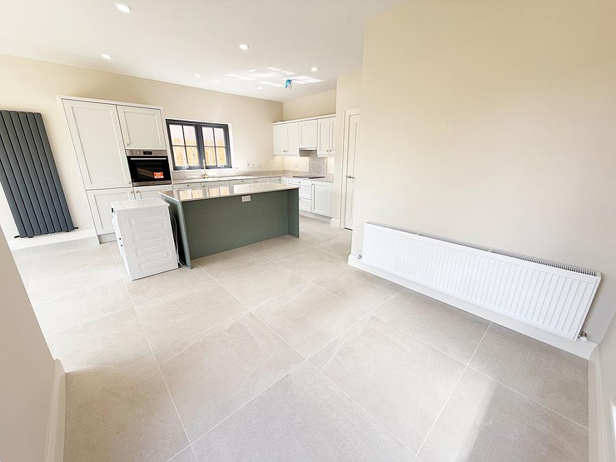 19 Earls Gate