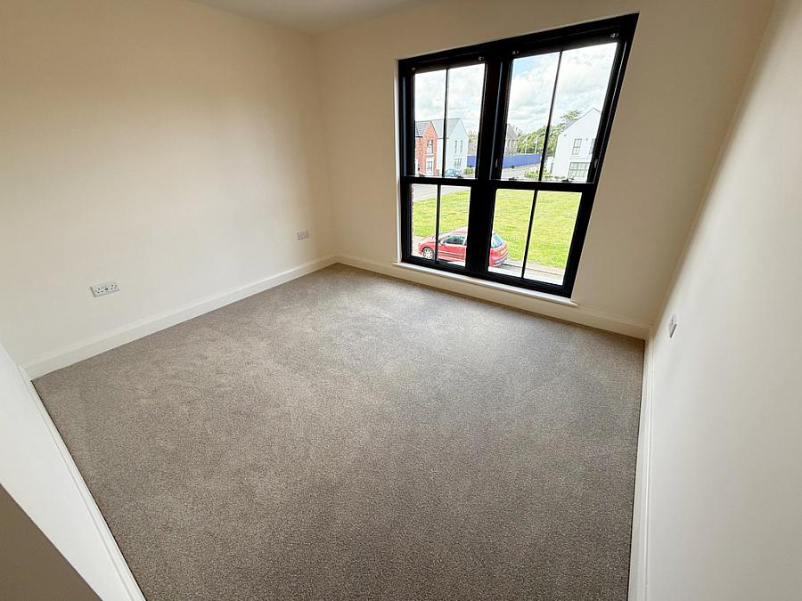 19 Earls Gate