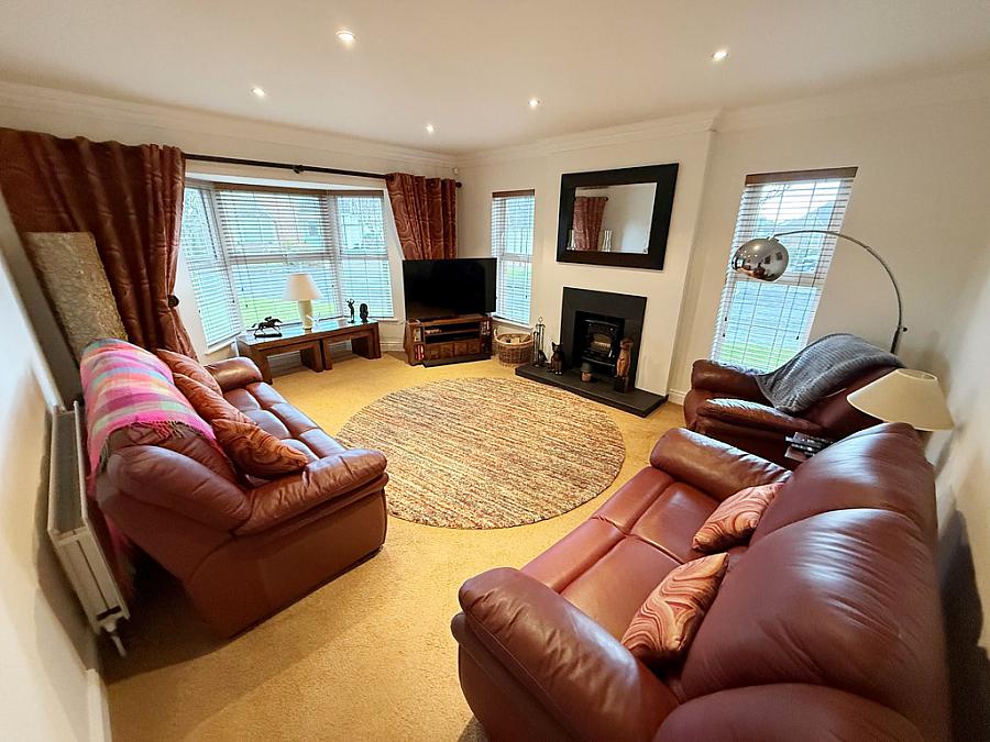 19 Knockantern Grove