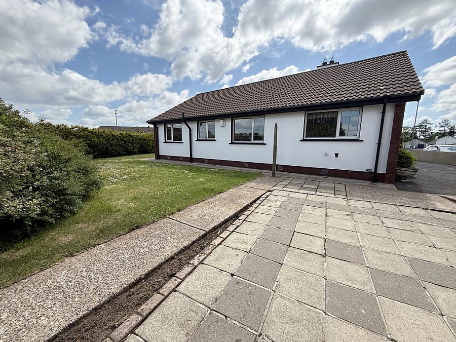 14 Charnwood Park