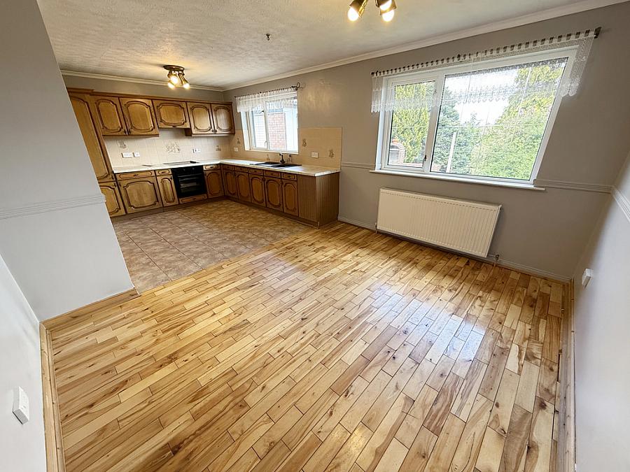 14 Charnwood Park