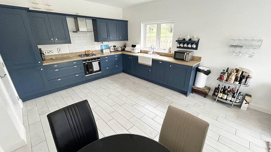 3 Strand Place