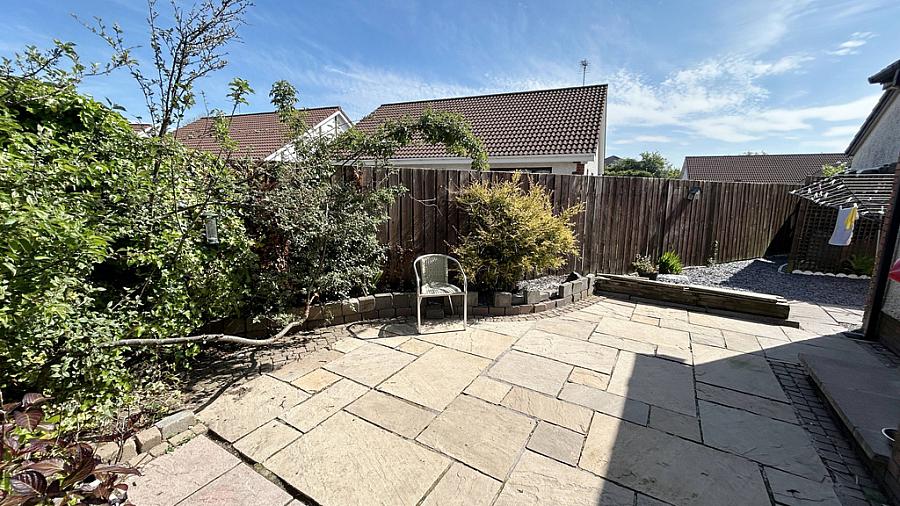 2 University Gardens