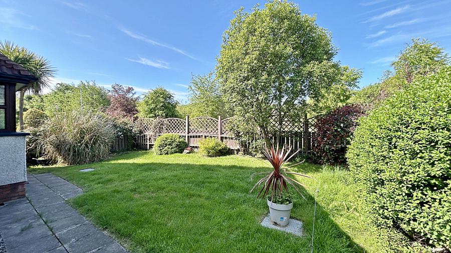 2 University Gardens