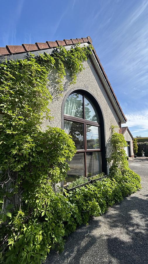 2 University Gardens