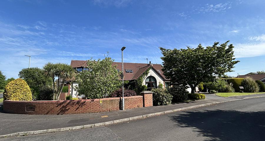 2 University Gardens