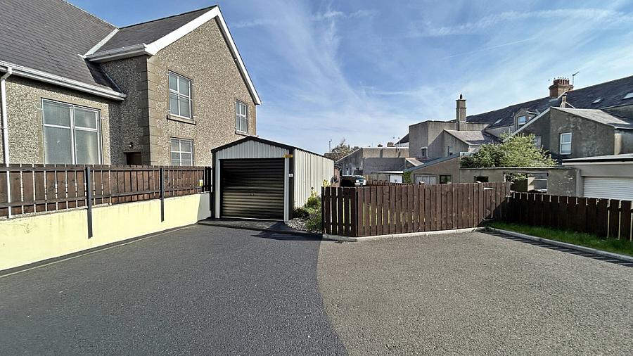 3 Castlewalk