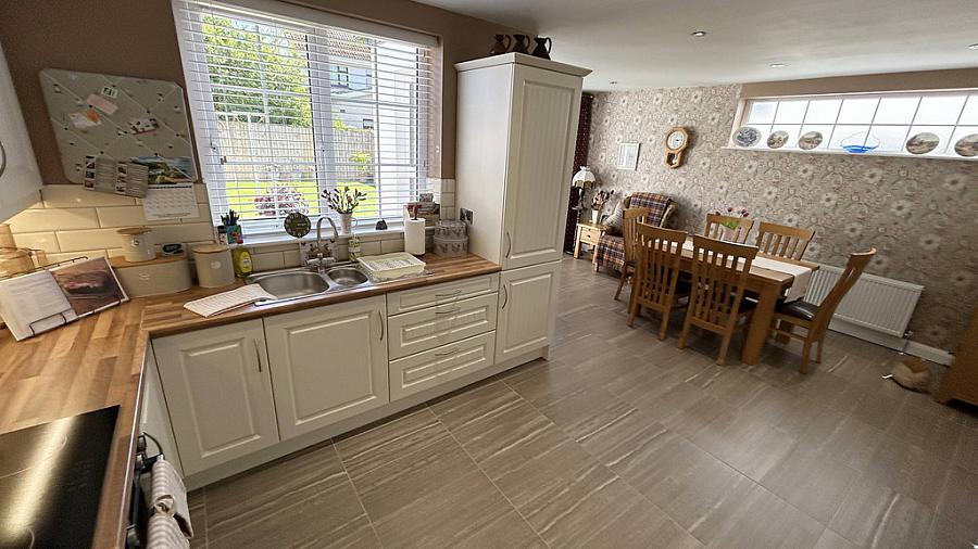 15 Beech Tree Grove