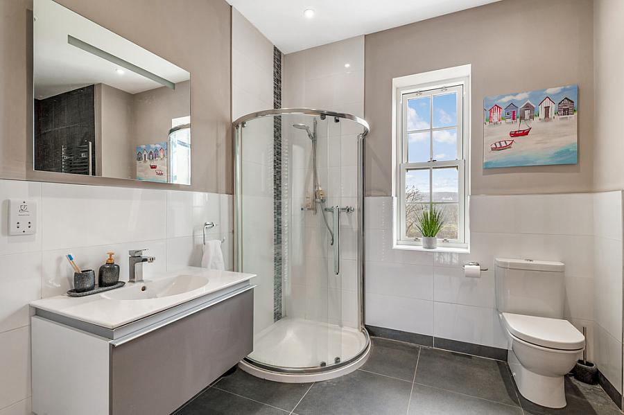 61 Glebe Road