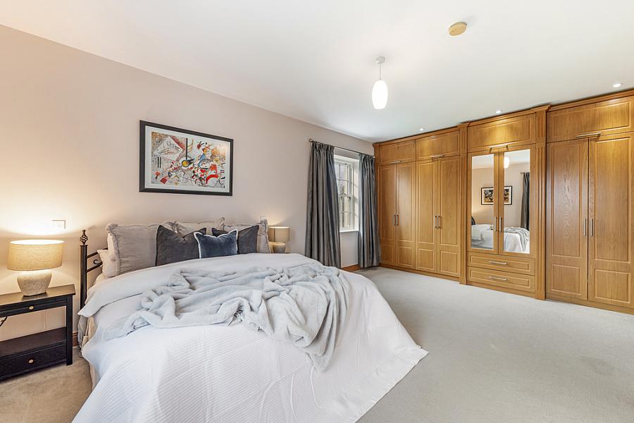 61 Glebe Road