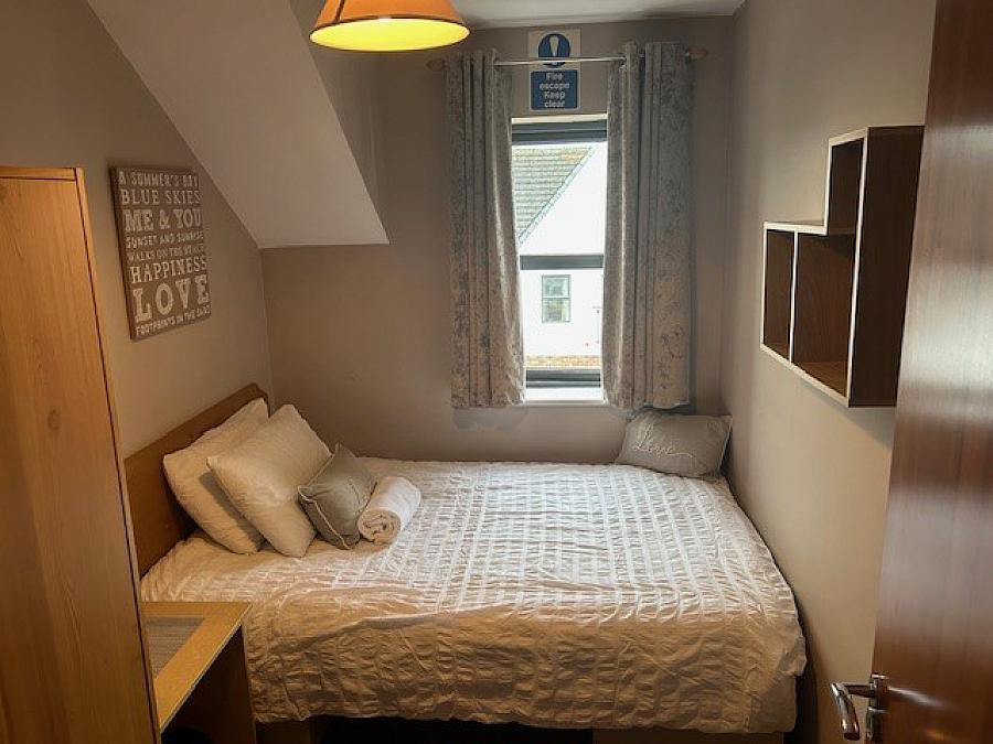 20 Montague Court(short Term Let-8 Months)
