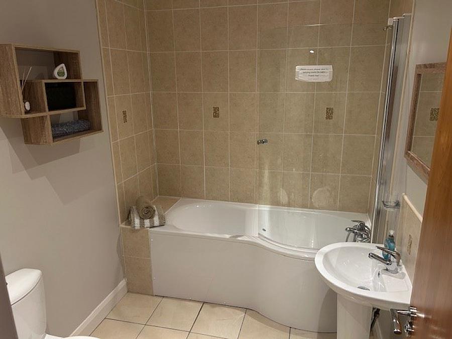 20 Montague Court(short Term Let-8 Months)